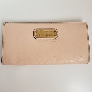 Marc by Marc Jacob's Baby Pink Leather Bi Fold Large waller